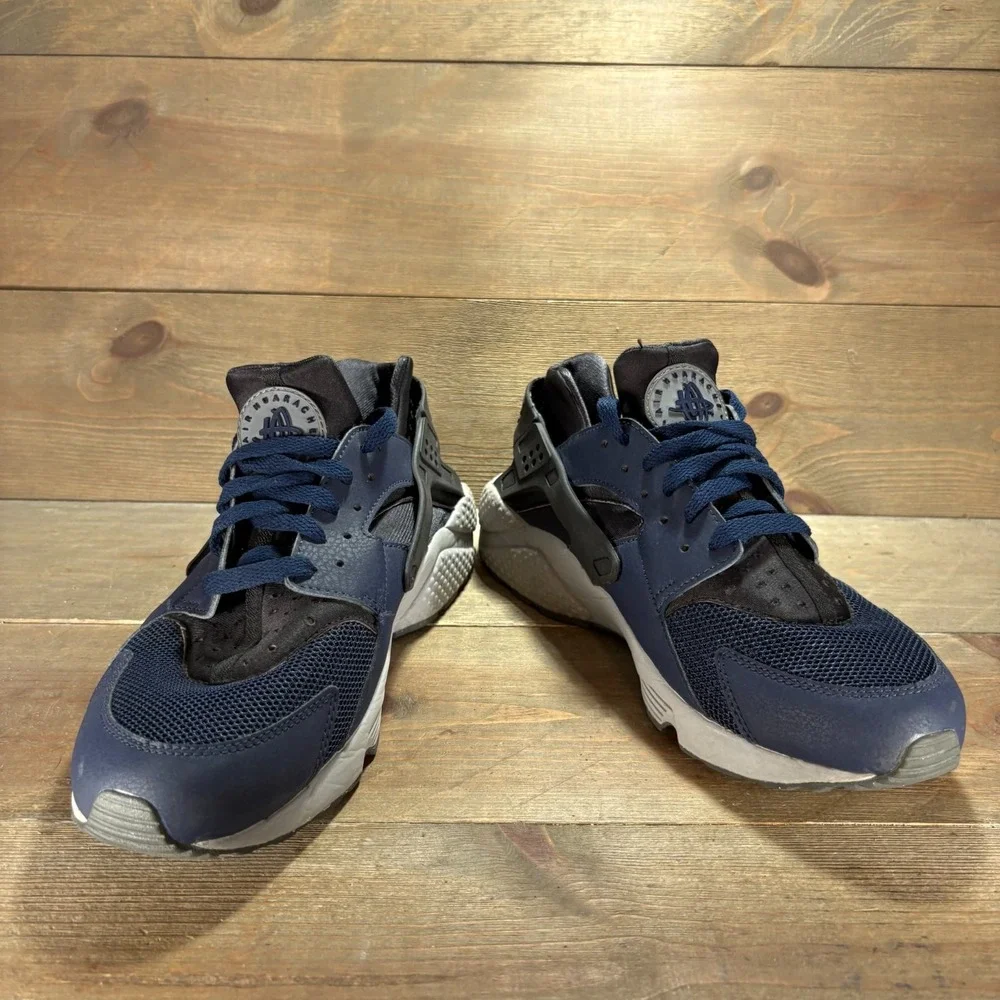 Nike Air Huarache Mens size 10.5 shoes Navy Leather Mesh Running sneakers